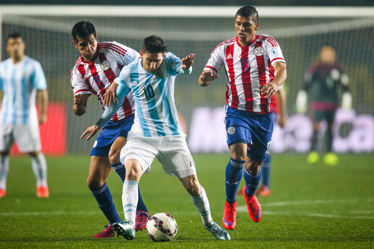 Lionel Messi en la semifinal de Copa América 2015 ante Paraguay