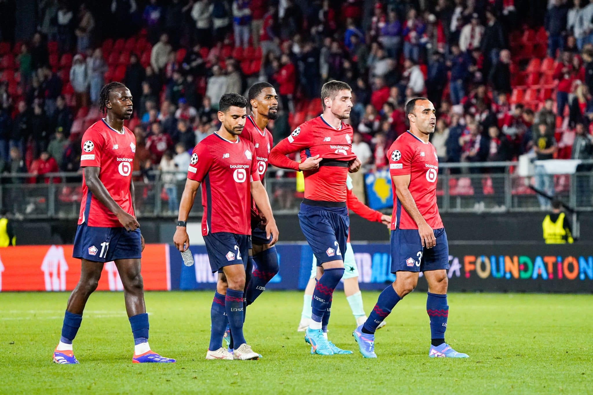 Lequel de ces joueurs de l’effectif de Lille EST de nationalité anglaise ?