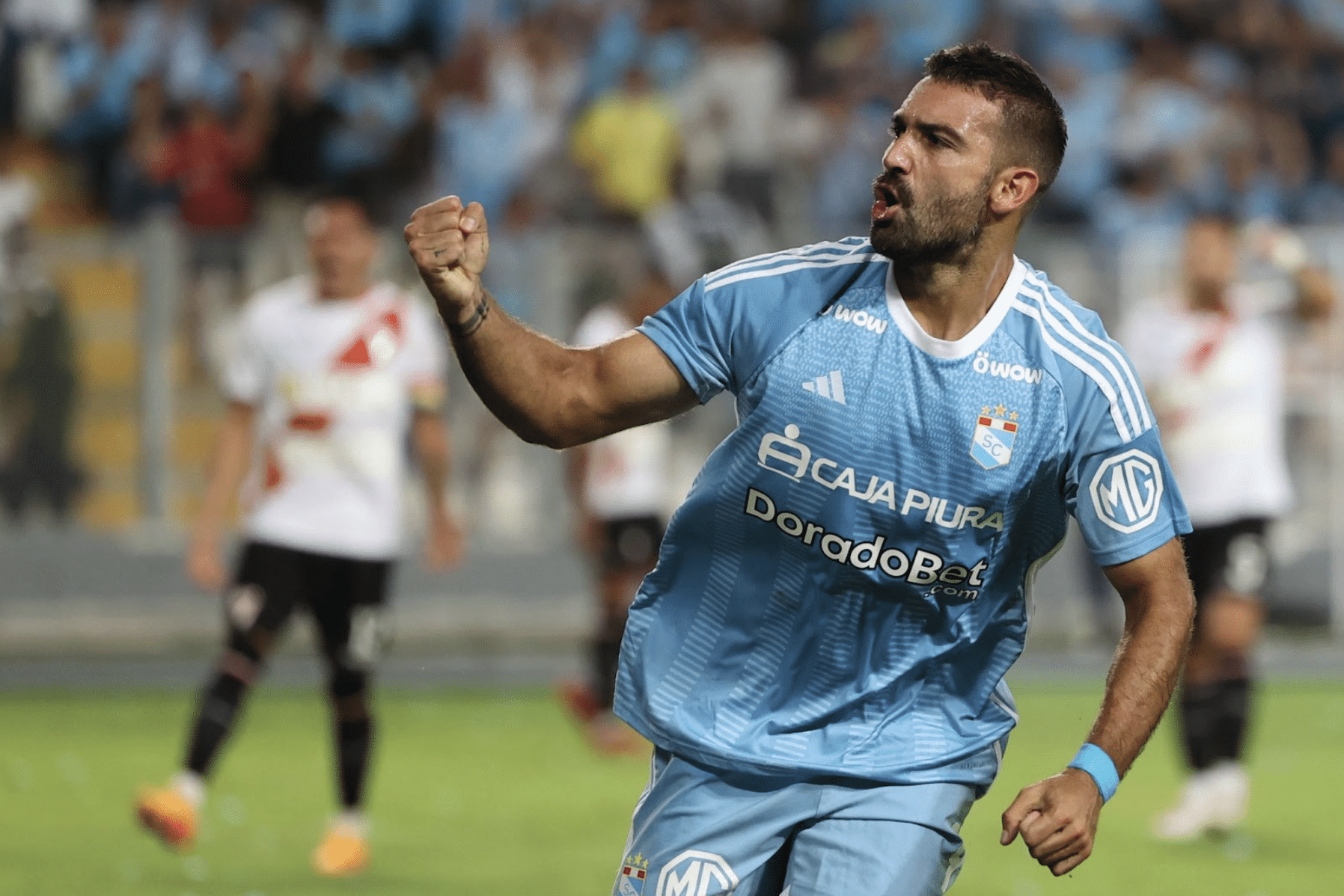 Martín Cauteruccio, de Sporting Cristal, celebra tras anotar un gol durante el partido de la Copa Libertadores. Imagen: Imago.