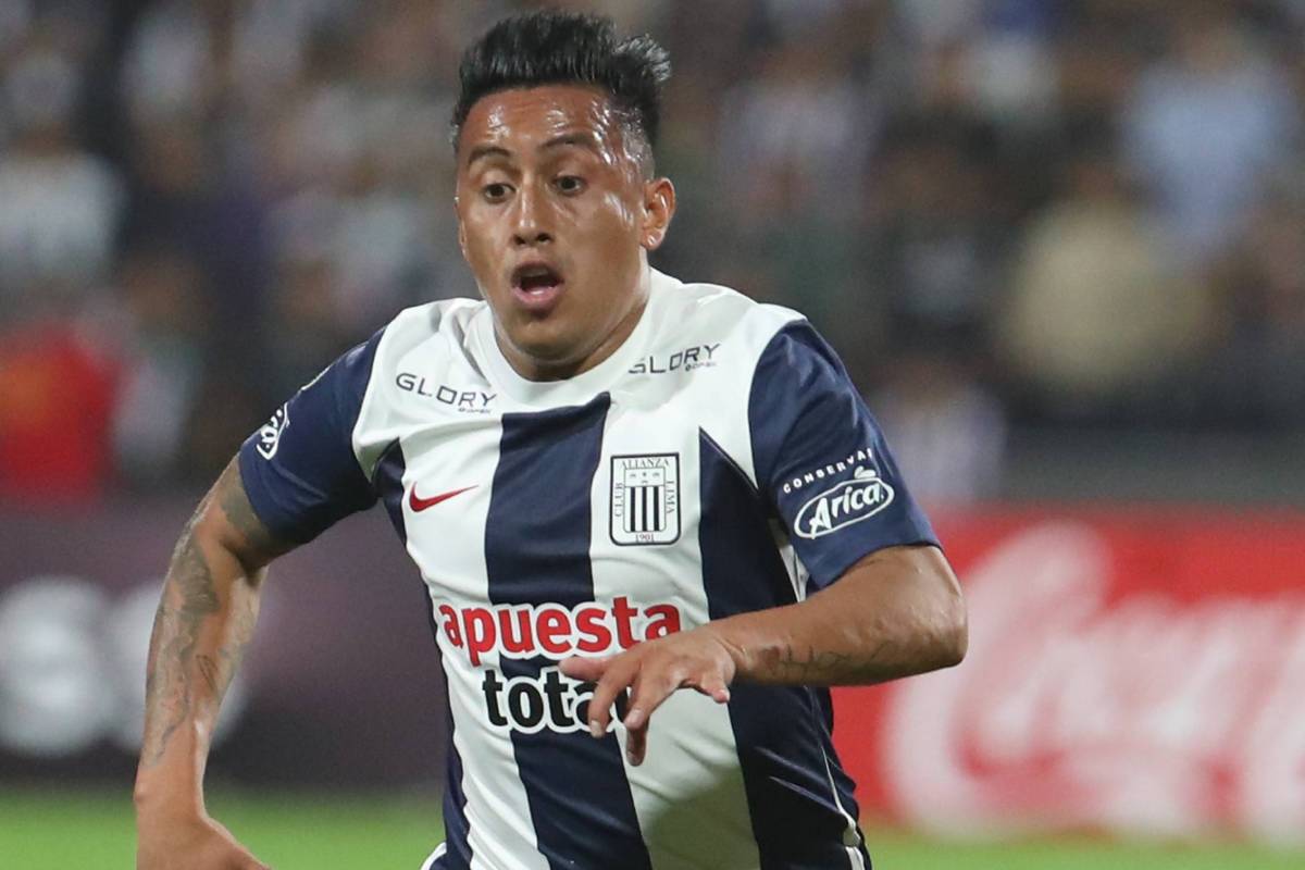 Christian Cueva llega a Trujillo con la UCV