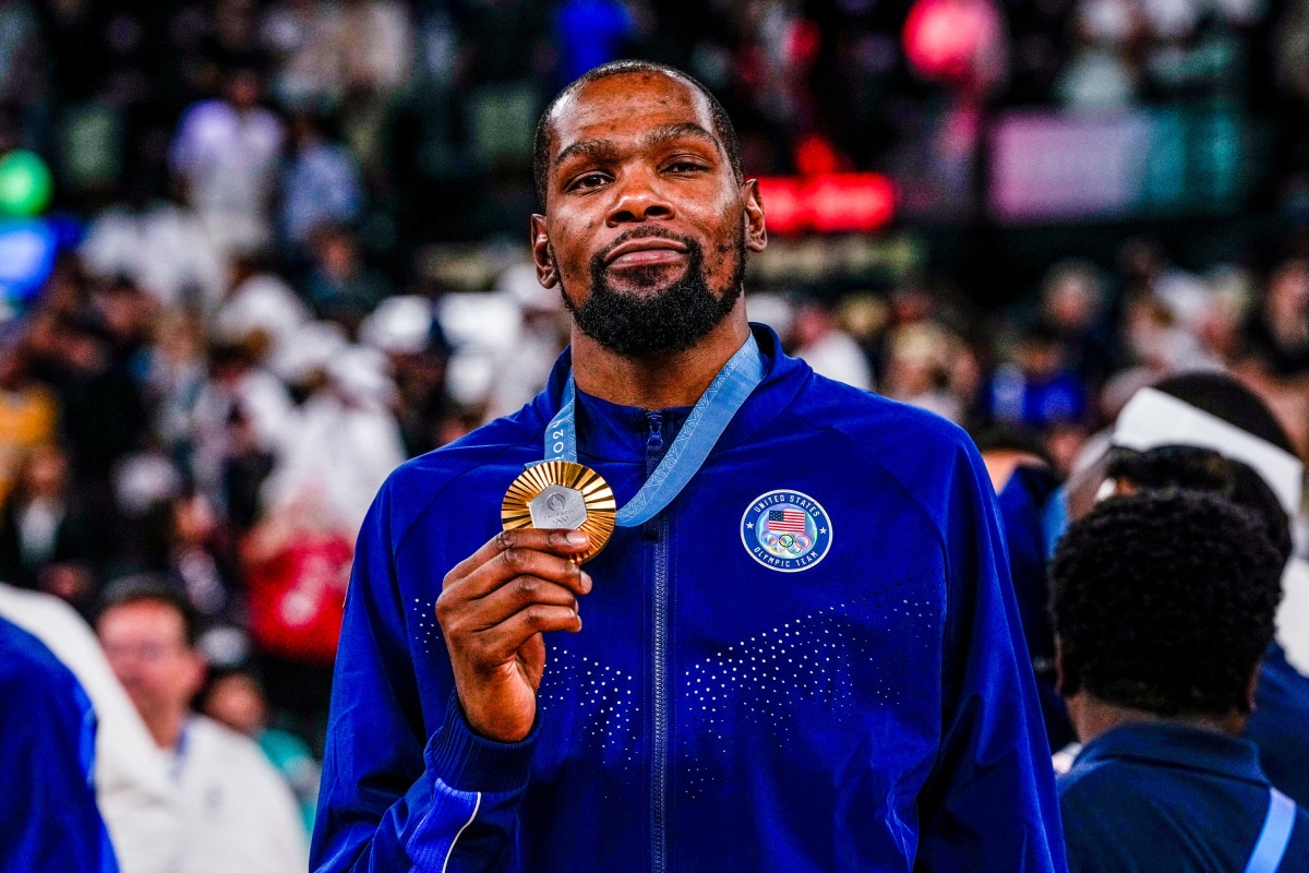 Kevin Durant con su cuarta medalla de oro en París 2024