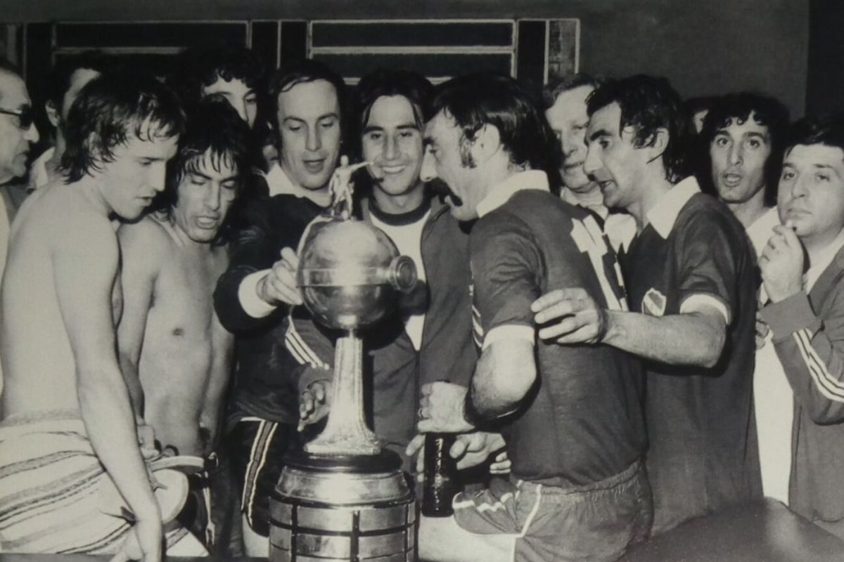 Independiente levantó la Copa Libertadores. (Foto: @Independiente)
