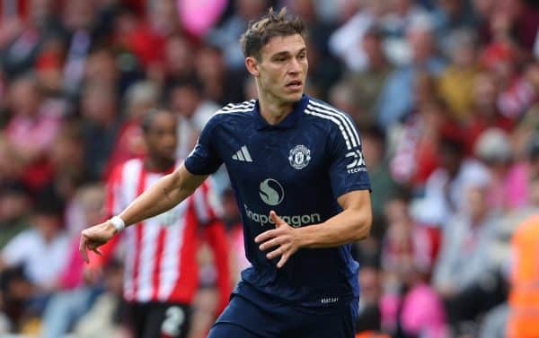 Manchester United : la balle perdue de Marco Van Basten pour Manuel Ugarte