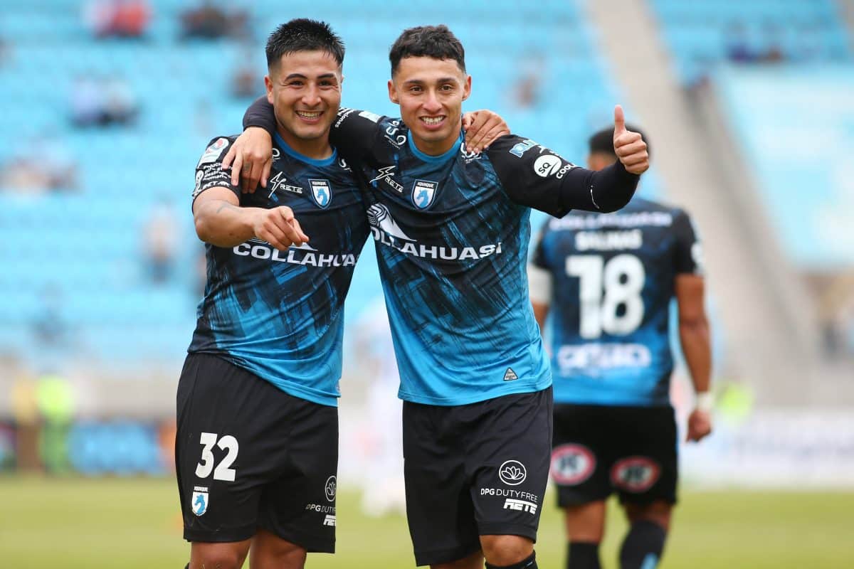 Iquique haciendo un gol