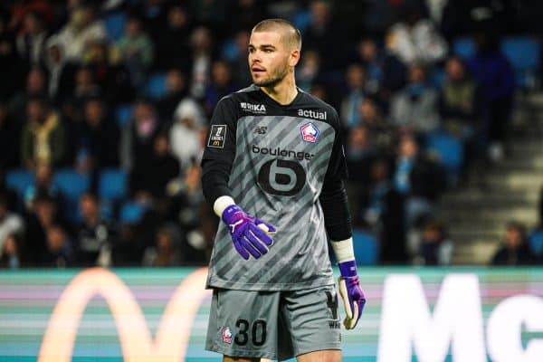 Lucas Chevalier a rendu fous les supporters lensois