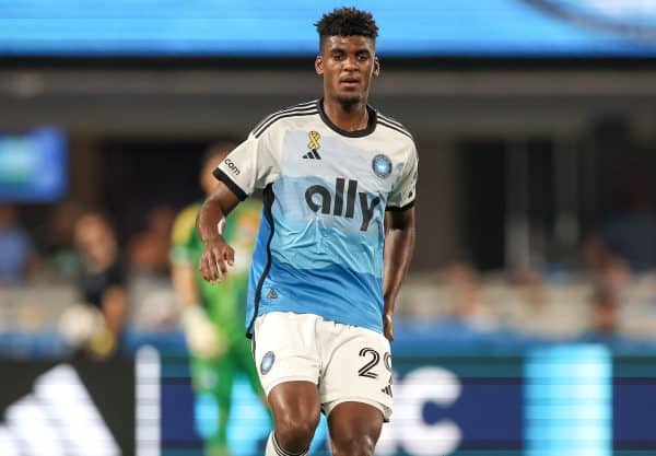 Mercato ASSE - la rumeur Adilson Malanda à l'épreuve du Détecteur TM
