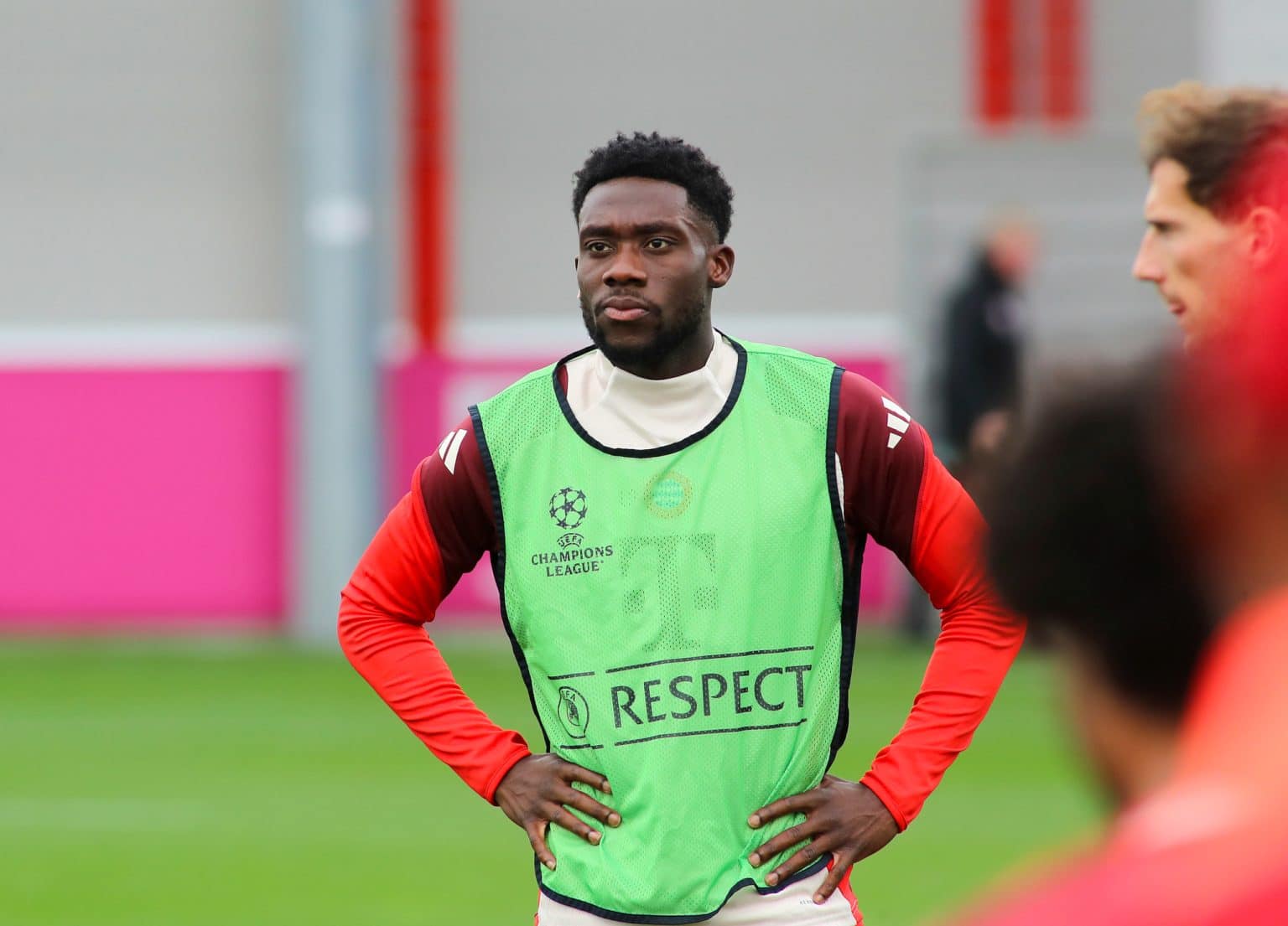 Mercato - Bayern Munich : Alphonso Davies ouvre la porte à 2 cadors