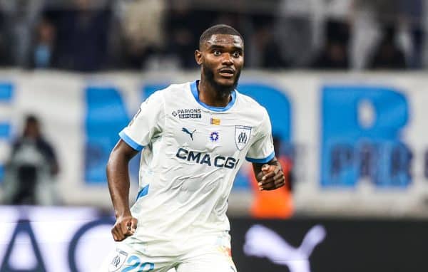OM : Lilian Brassier et une 2e recrue estivale poussés dehors