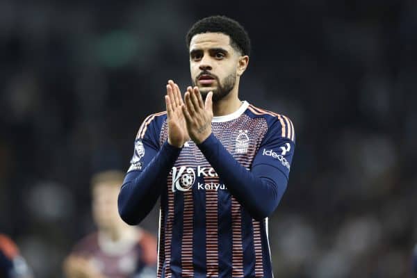 Strasbourg : un défenseur international de Premier League débarque