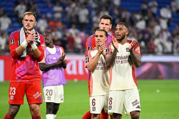 Après Matic, Côme négocie avec un autre milieu de l'OL