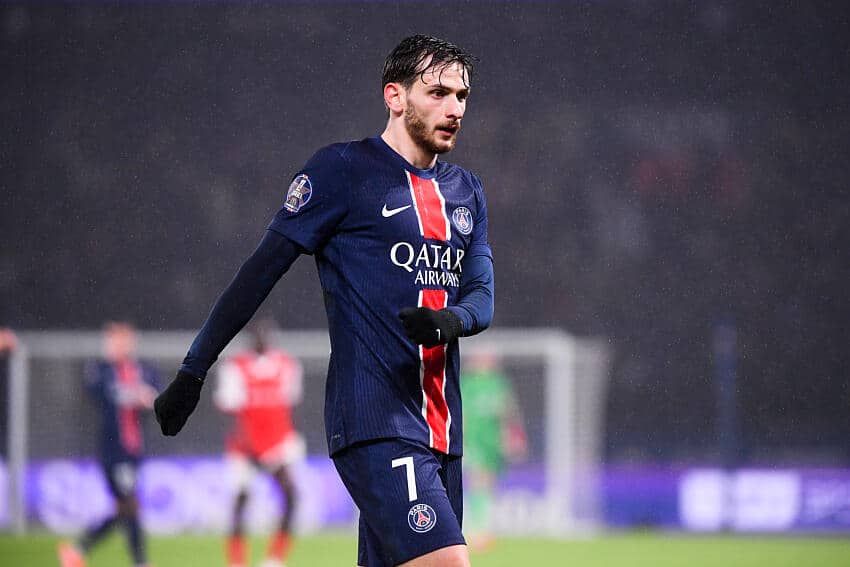 PSG : Khvicha Kvaratskhelia livre ses premières impressions