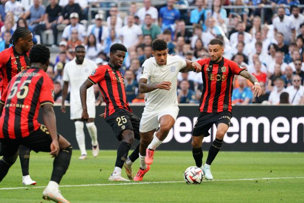 Liverpool fonce sur un jeune ailier prometteur de la L1