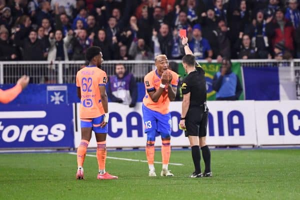 Quand on ne respecte pas le football&, l'OM lucide sur son niveau malgré l'arbitrage