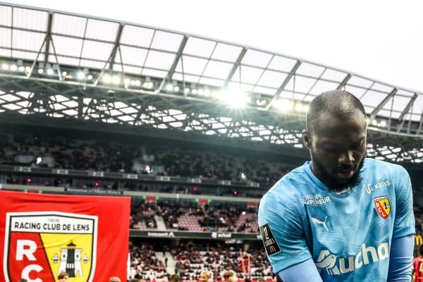 Lens : les galères s'enchaînent après le départ de Samba, un gardien de 17 ans titulaire contre l'OM ?