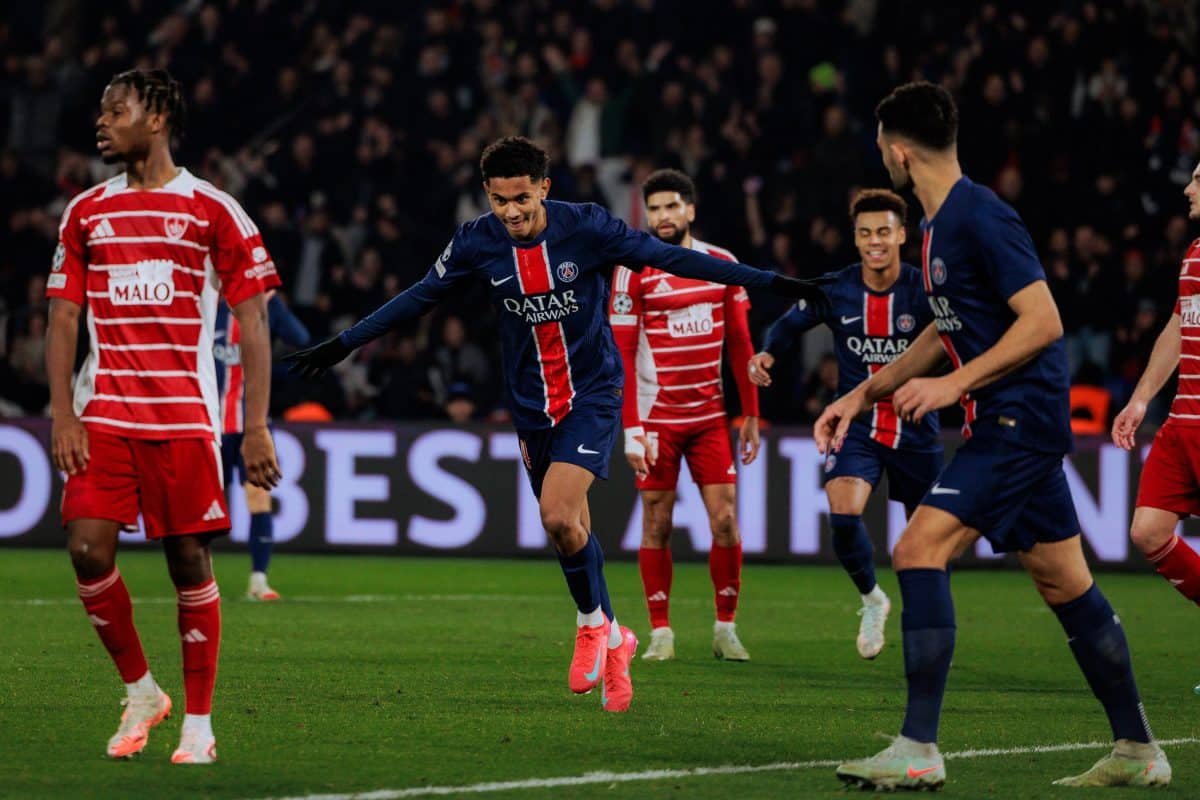Senny Mayulu Stade Brestois PSG
