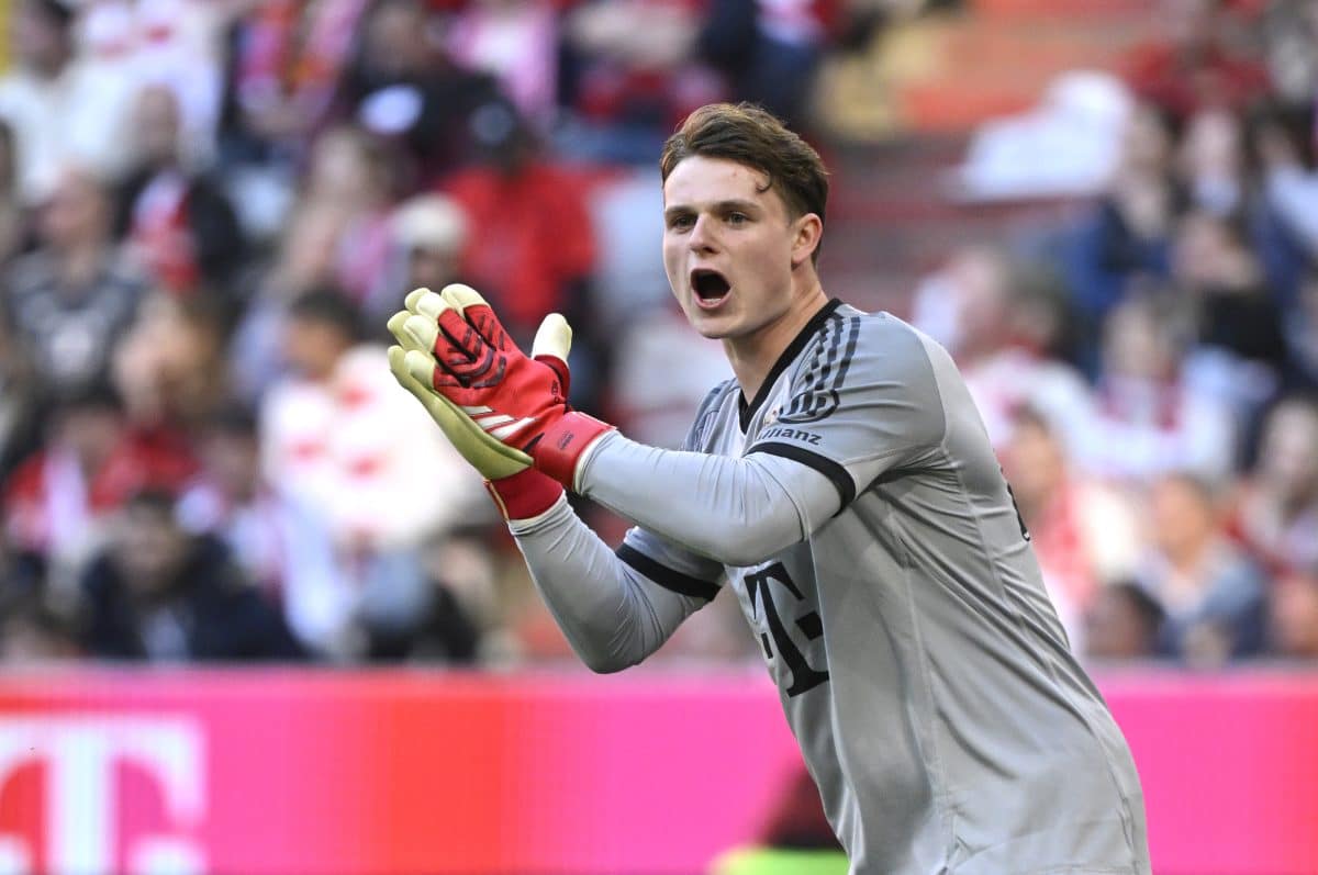 Jonas Urbig Bayern Munich