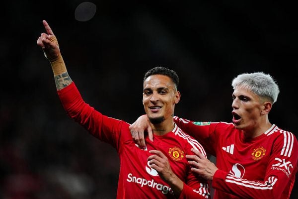 Manchester United perd patience et menace un lofteur