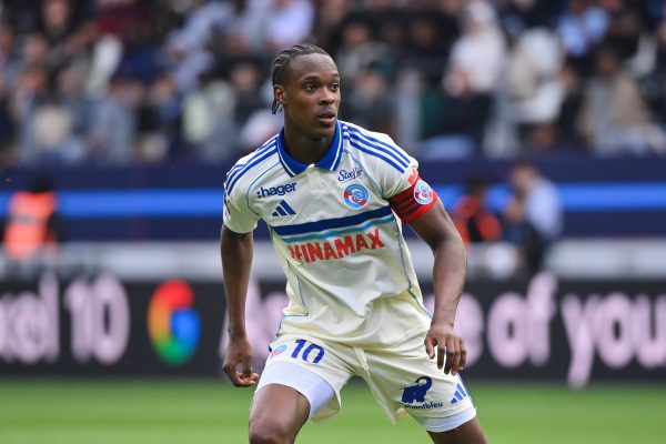 Mercato Chelsea : un cadre de Strasbourg va suivre les traces d'Emegha