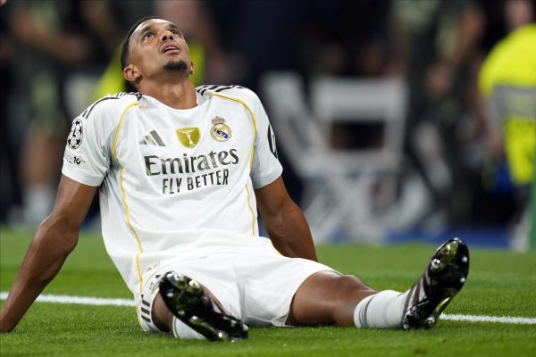 Real Madrid : je n'aurais pas fait ça... La légende Gerrard remet en cause le choix d'Alexander-Arnold