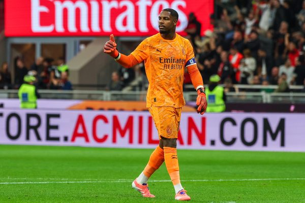 Mercato Milan AC : un 4e club débarque sur Mike Maignan