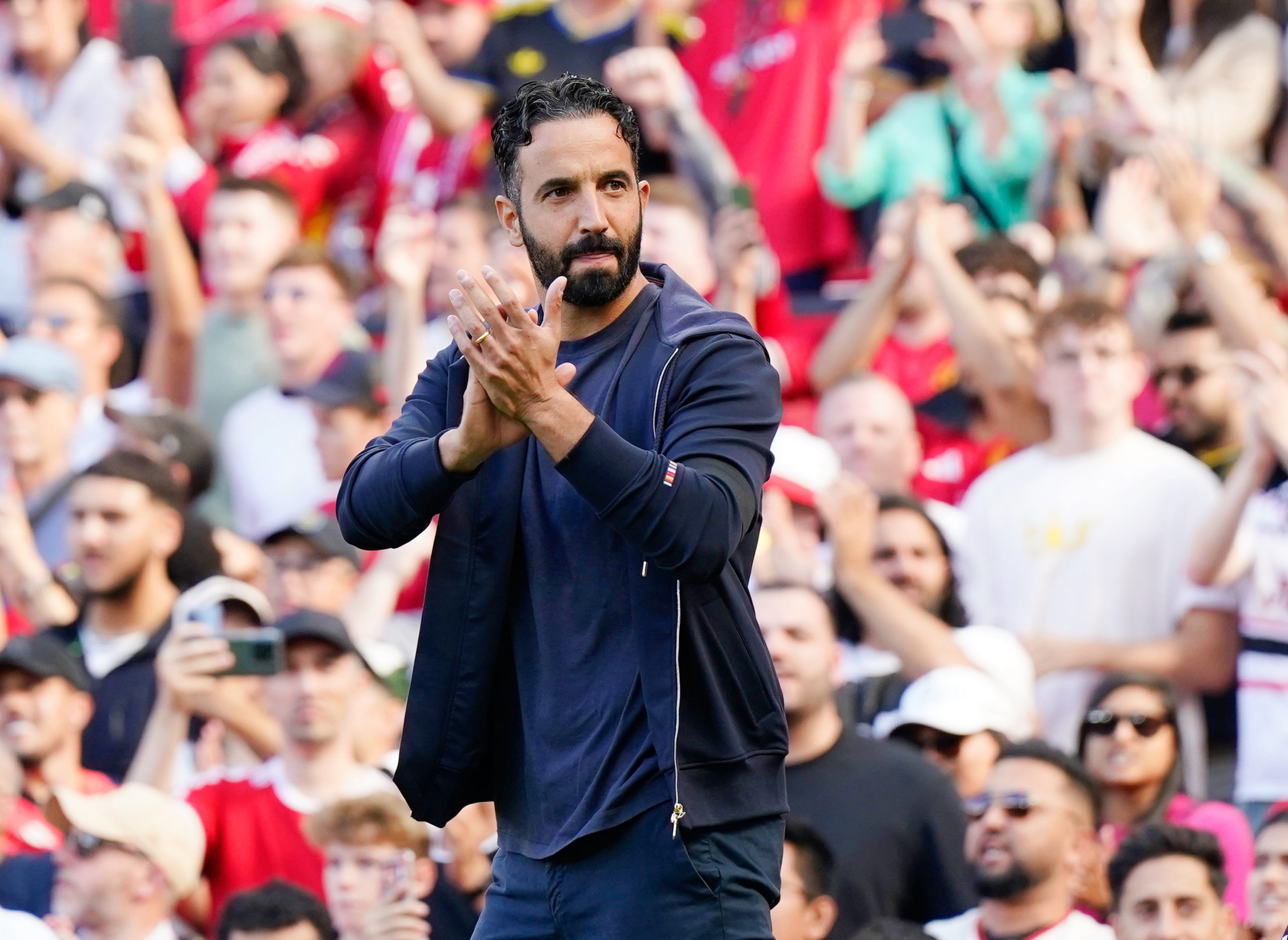 Mercato – Manchester United a choisi son milieu à 50 M€