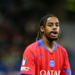 Mercato PSG : un géant de Premier League revient à la charge, Barcola ouvert à un départ ?