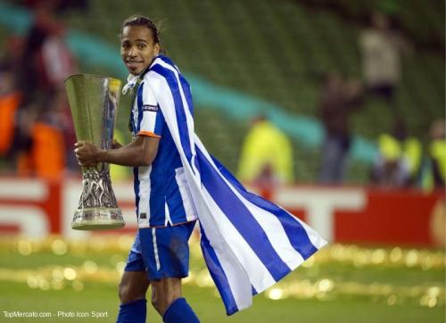 Alvaro Pereira