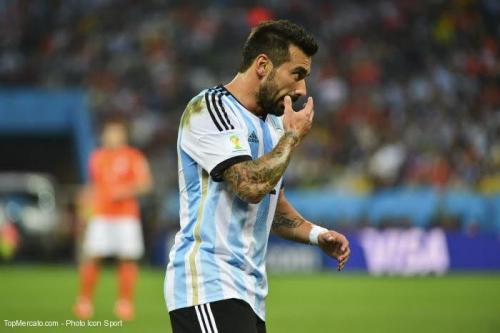 Argentine : Lavezzi vole au secours de Messi