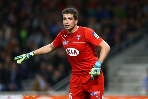 Bordeaux : Carrasso voit son avenir dans un seul club