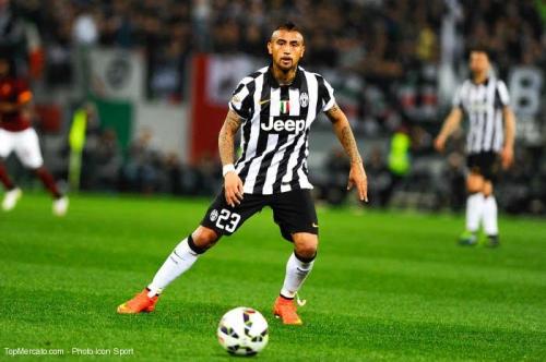 Juventus : une bataille mancunienne pour Vidal ?