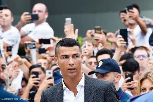 CR7 en super-héros dans une BD