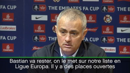 Man Utd : Mourinho se prononce sur l’avenir de Schweinsteiger