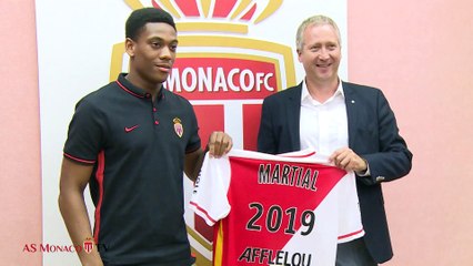 Anthony Martial prolonge