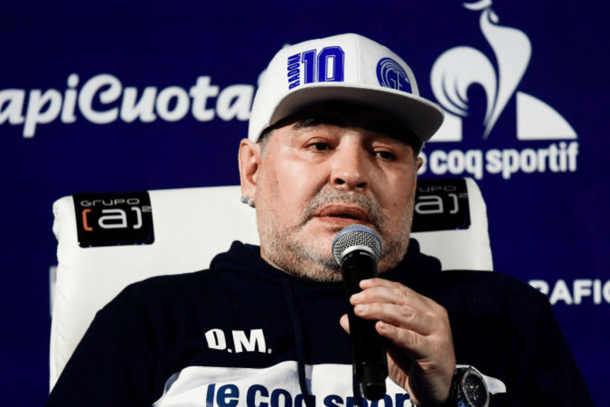 Cuántos BALONES DE ORO podría haber ganado Diego MARADONA