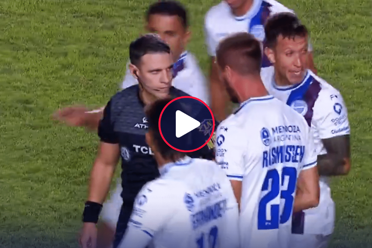 La polémica de la fecha: San Lorenzo dio un claro pase atrás al arquero y no se lo cobraron