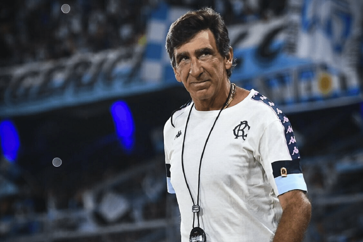 El ritual de Gustavo Costas antes de Racing vs Sarmiento