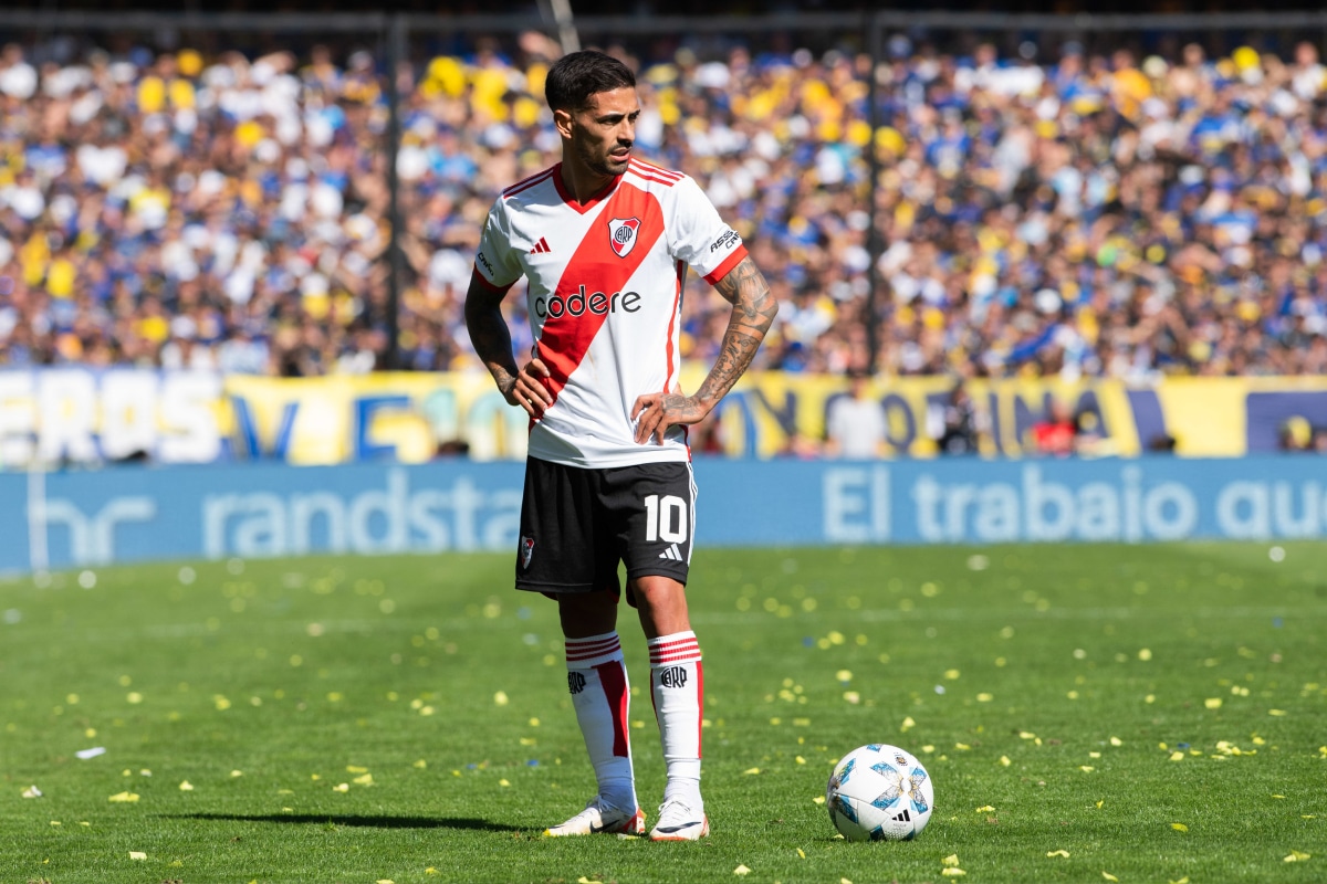 Manuel Lanzini, con el futuro en el aire en River