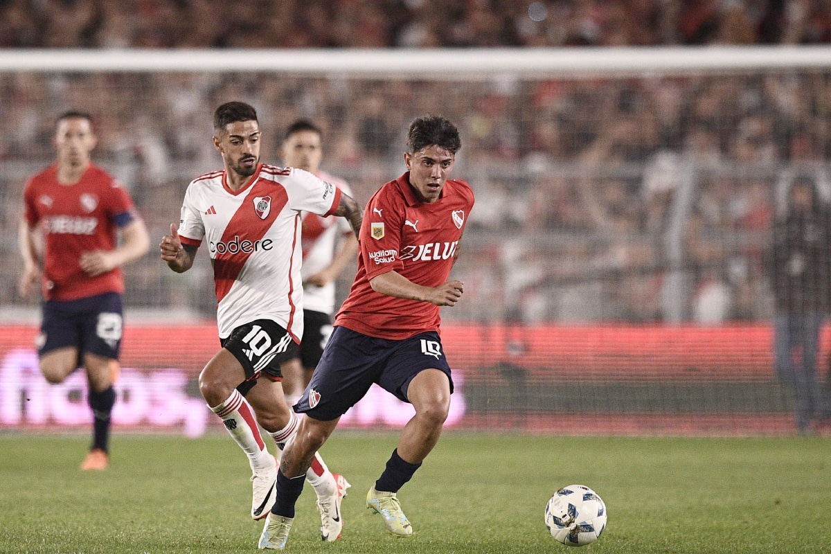 Independiente vs River: a qué hora juegan, dónde ver, formaciones e historial