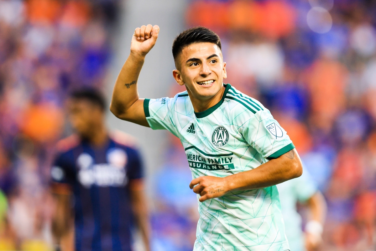 El club de Brasil que quiere fichar a Thiago Almada