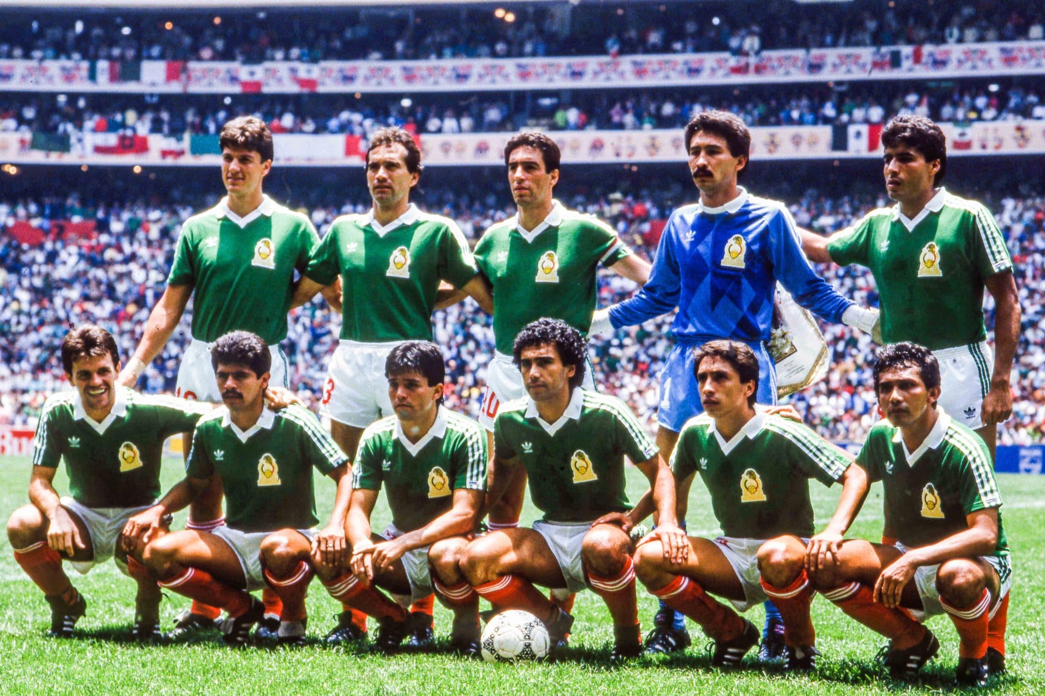 Una gloria del fútbol de México podría volver a dirigir en 2025