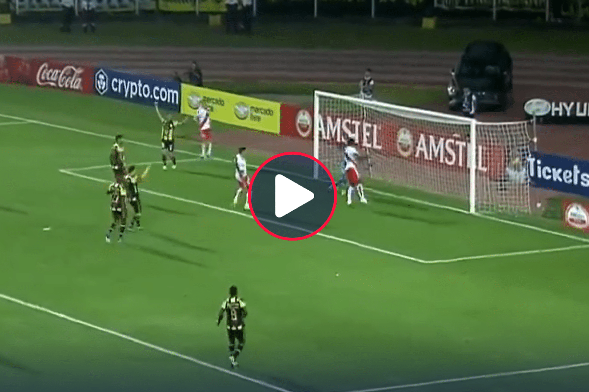De no creer: el gol que se erró Borja al lado del arco en Copa Sudamericana
