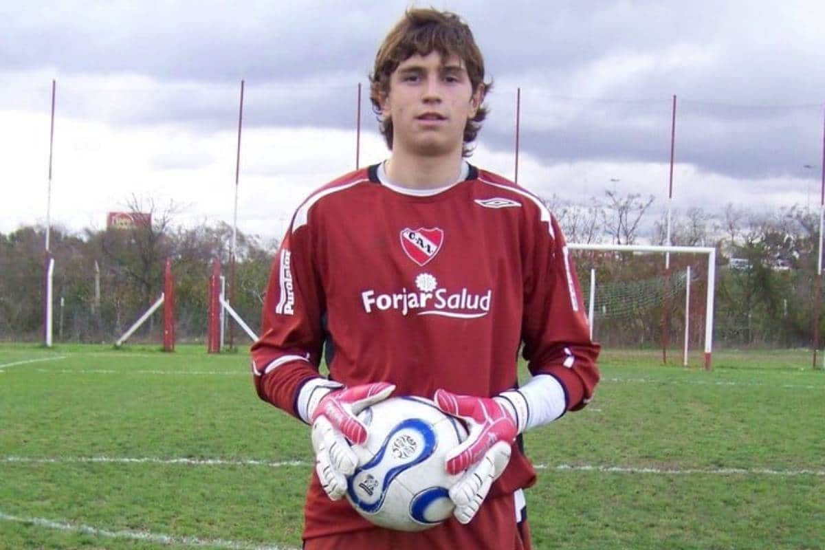 “Dibu” Martínez y su transferencia a Inglaterra: porqué no jugó en el fútbol argentino