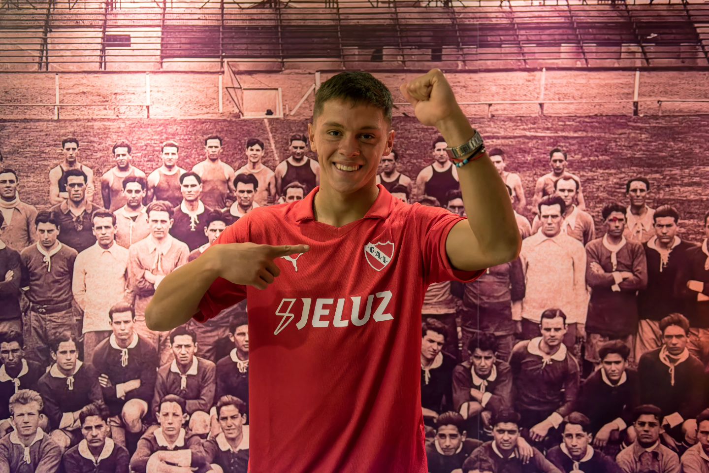 La JOYA de Independiente que renovó su contrato con el club: quién es Santiago Hidalgo