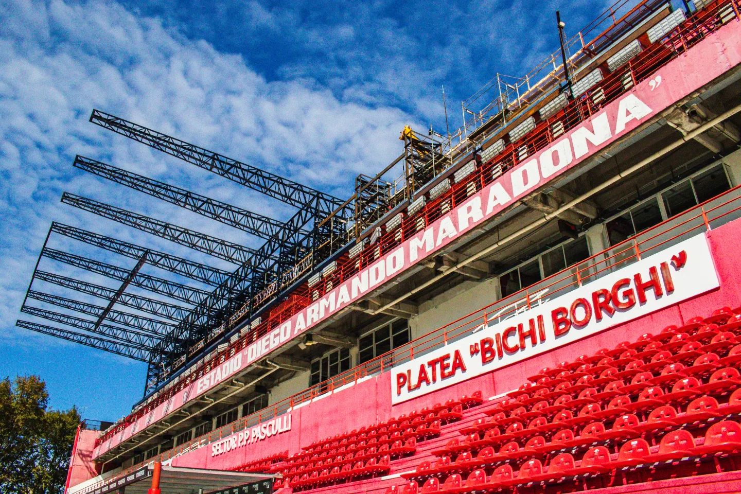 ¿Cuánto cuesta la remodelación que está haciendo Argentinos Juniors en el estadio Diego Maradona?