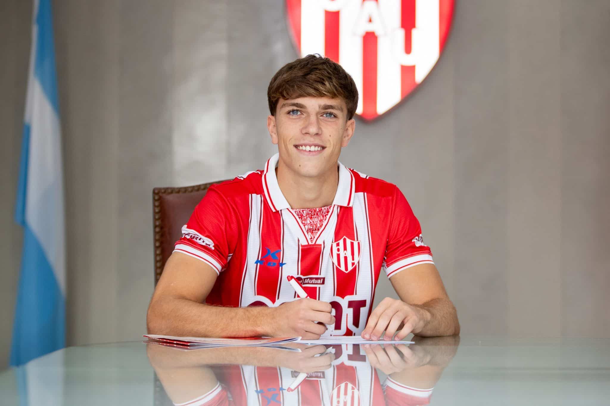 Es hijo de un campeón del mundo, nació en México y firmó su primer contrato con Unión: la particular historia de Francisco Pumpido