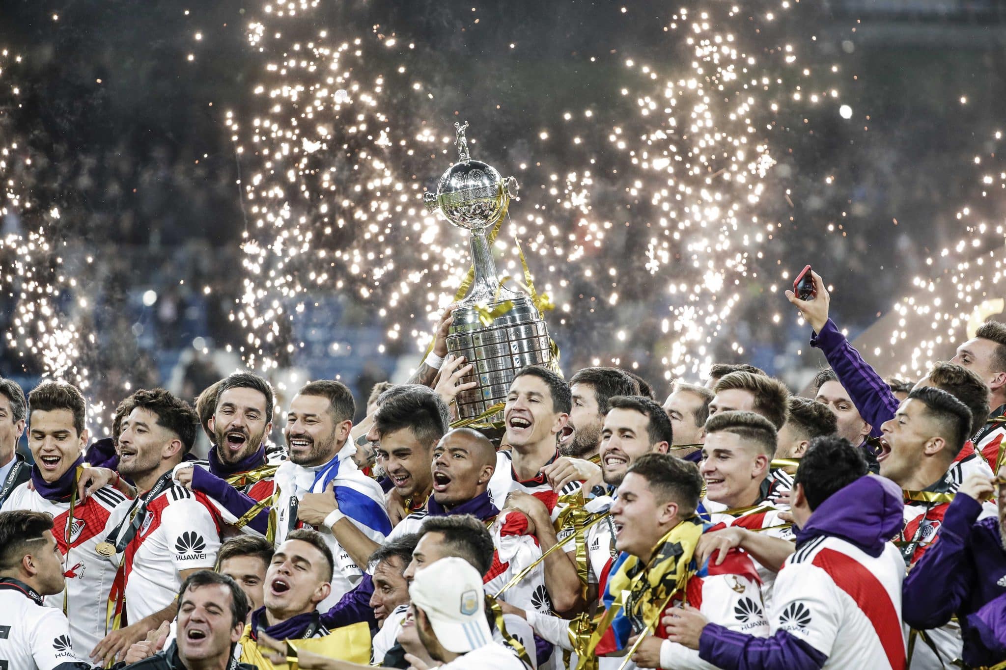 Fue bicampeón de Libertadores con River y anunció su retiro: será homenajeado en el Monumental