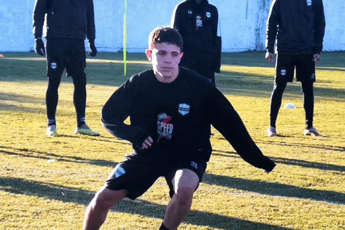 Quién es Mateo Apolonio, el chico de 14 años que Deportivo Riestra convocó para la Copa Argentina