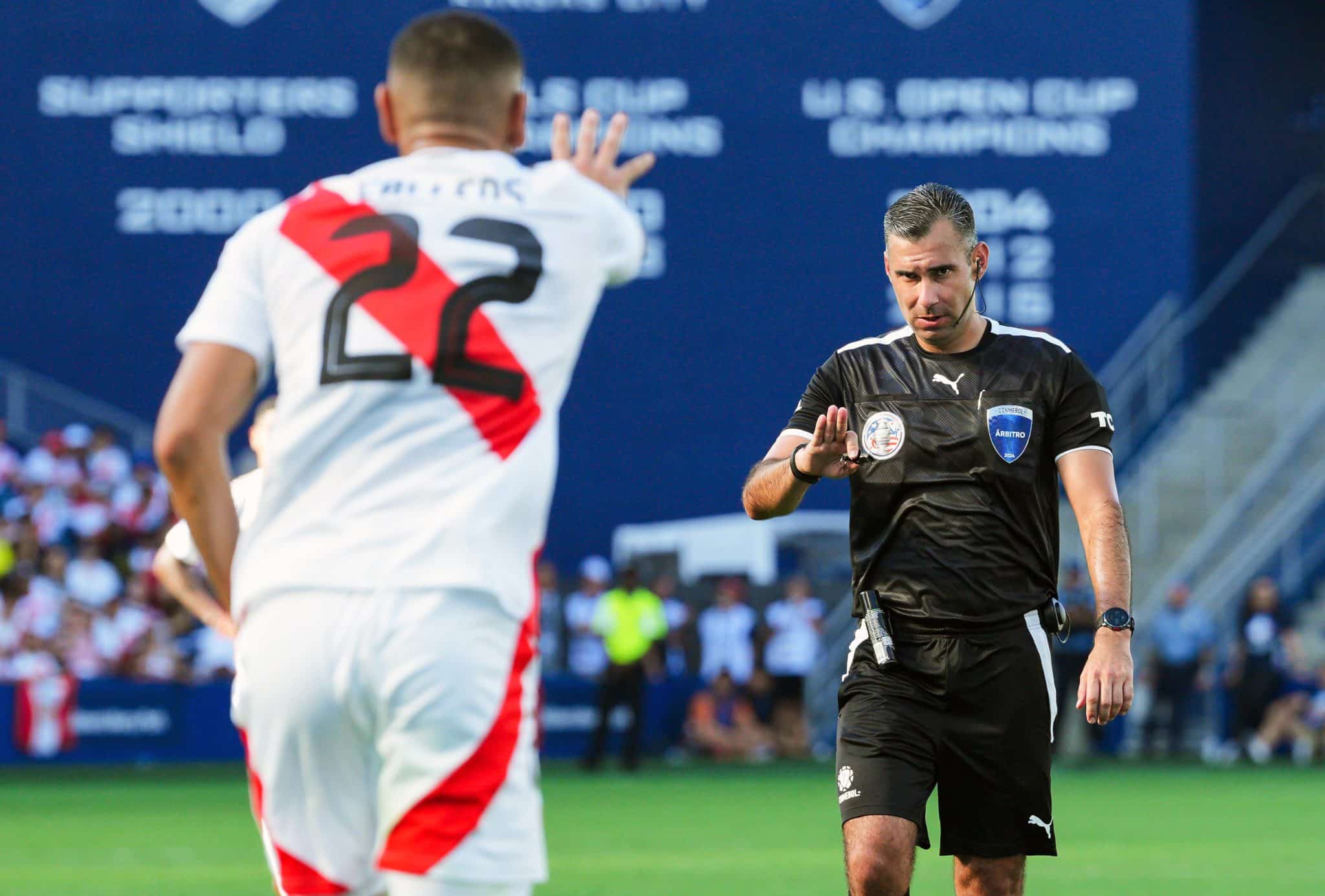 Copa América: por qué los árbitros dicen los fallos del VAR en voz alta