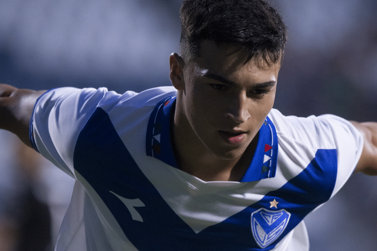 Mercado de pases Vélez Sarsfield: la drástica decisión de la dirigencia con un futbolista del club