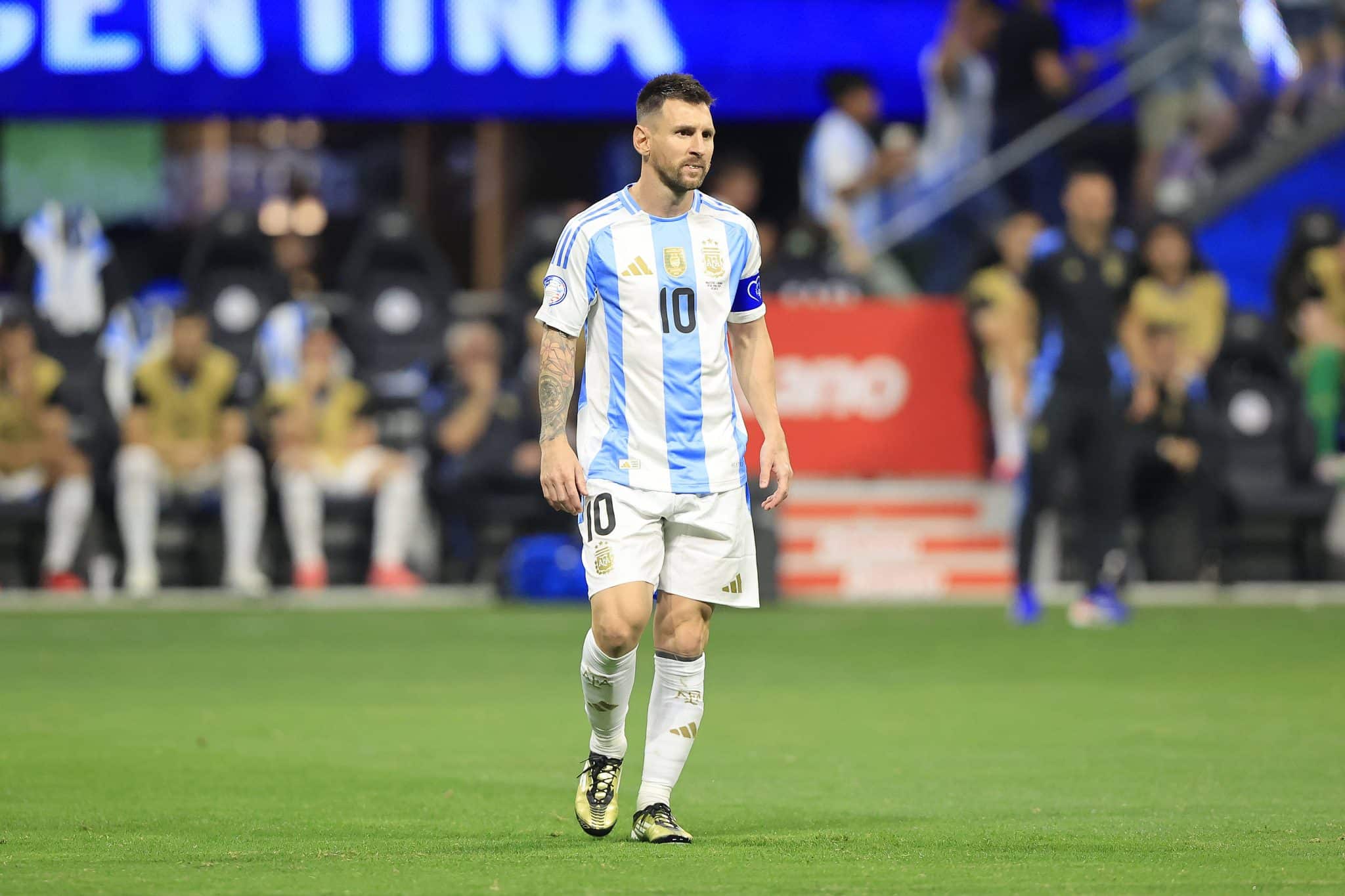 Por qué Messi camina en la cancha: su explicación técnica y qué piensa en ese momento